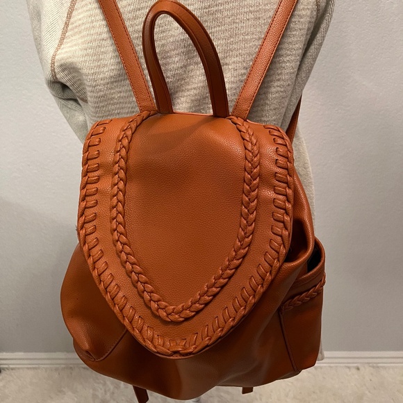 Lionel Small Backpack Camel Tan Color New - Picture 14 of 15